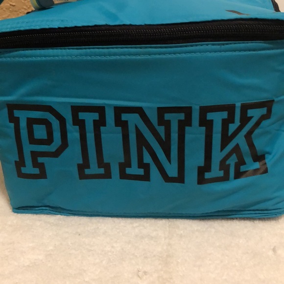 Vintage NWT PINK Victoria’s Secret Cooler with Iconic PINK Dog Key Chain. - Picture 3 of 13
